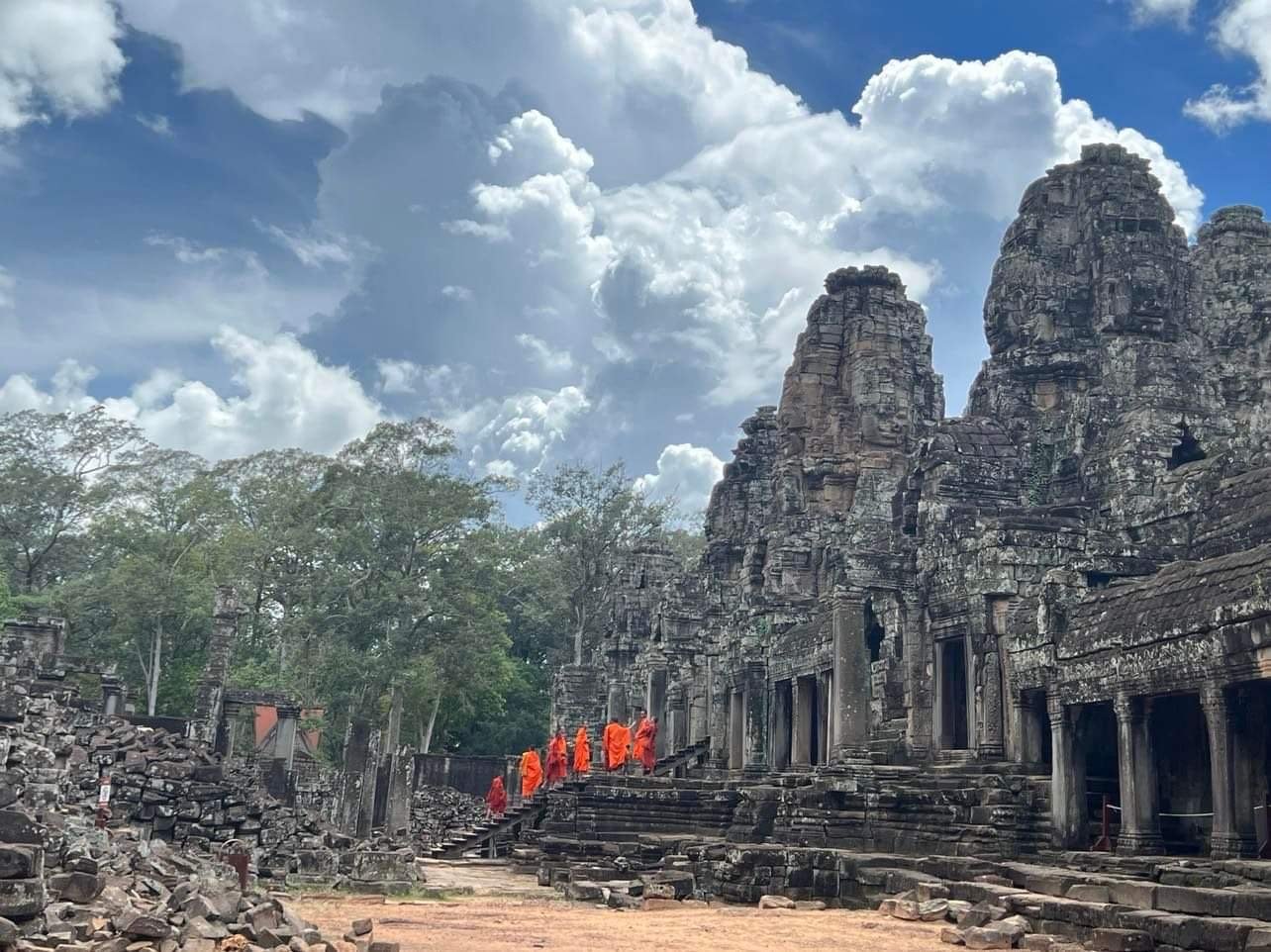 Essential Angkor Wat Sunrise & Siem Reap Bike Countryside 2 Days
